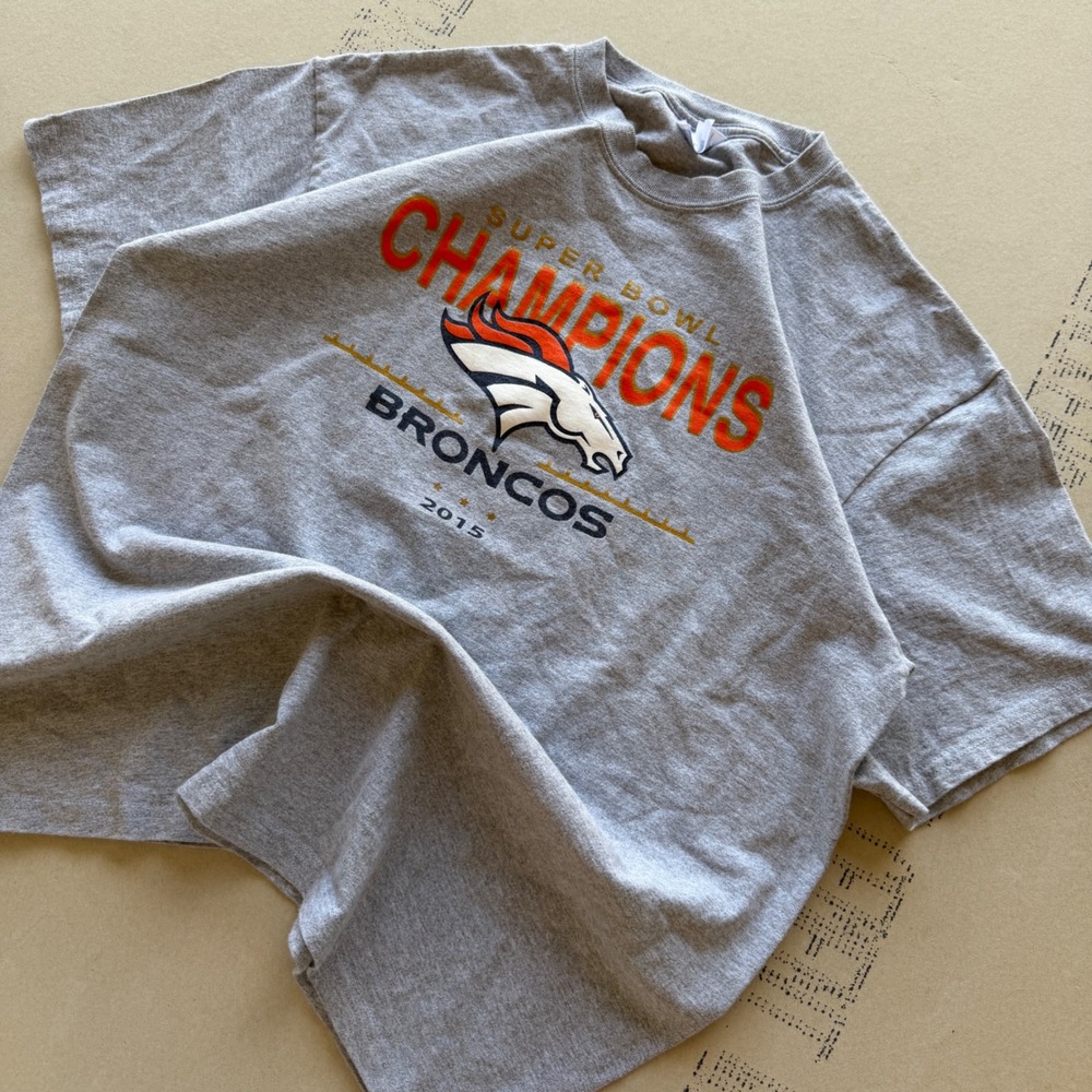 Y2K Denver Broncos Super Bowl Champions T-shirt